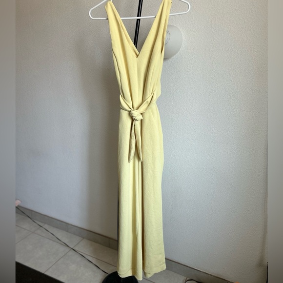 Aritzia Wilfred Coulement Open Back Jumpsuit Lemon Meringue. Size 4 - Picture 5 of 16